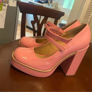 Steve Madden Twice Platform Pump